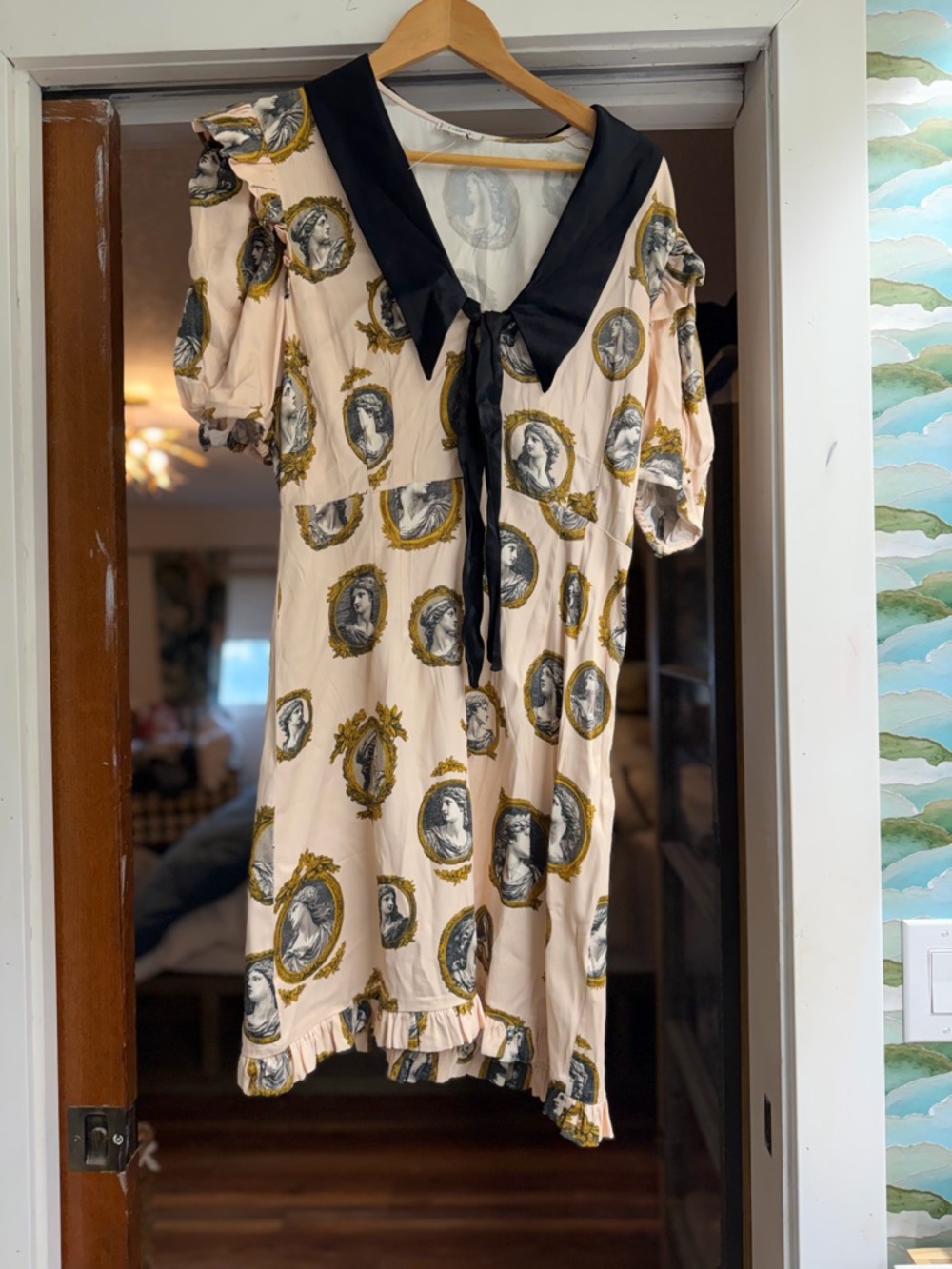Maeve Cream Portrait-Print Short Tunic with Black Sailor Collar
